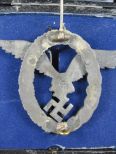 Знак пилота.В коробке.