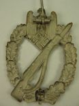 Пехотный штурмовой знак в серебре.