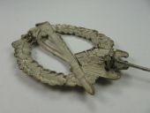Пехотный штурмовой знак в серебре.
