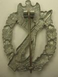 Пехотный штурмовой знак в серебре.